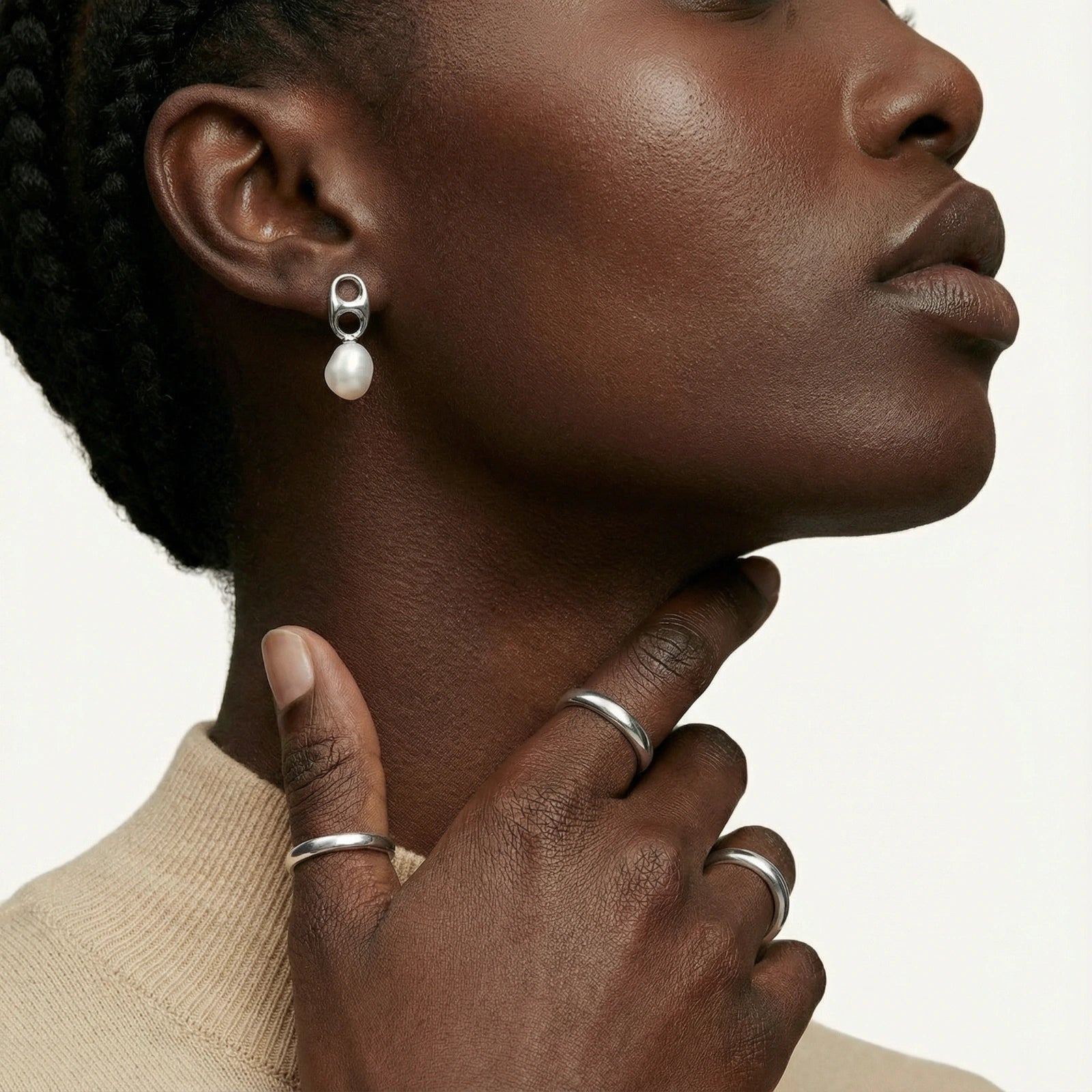 Pearl Circle Drop Studs